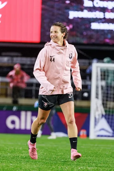 Elizabeth Eddy Contact 4